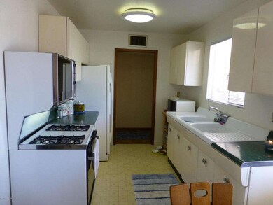 Bright Kitchen