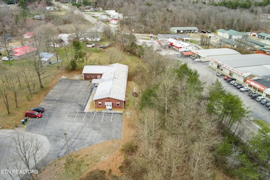 164 Oak Rd, Crossville, TN 38555 - photo 2