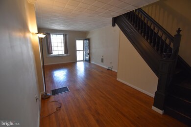 839 Weiser St, Reading, PA 19601 - photo 4