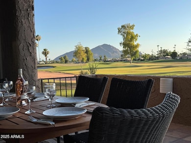 Outdoor Dining - Camelback Sundown View