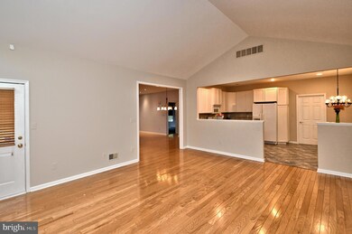 815 Persimmon Ln unit V126, Langhorne, PA 19047 - photo 7
