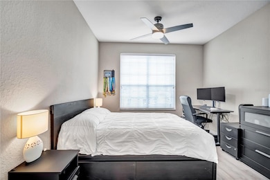 9834 Lake Chase Island Way unit 9834, Tampa, FL 33626 - photo 7