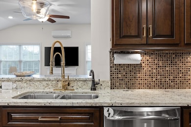 7857 Parkshore Cir, Hixson, TN 37343 - photo 7