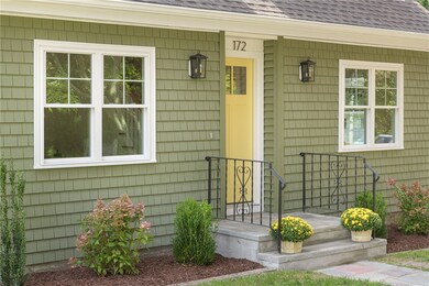 172 Bayview Ave, Bristol, RI 02809 - photo 5