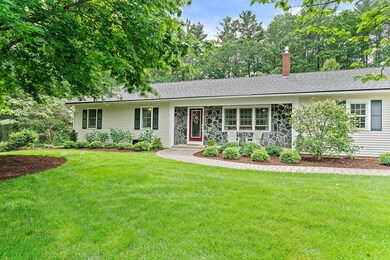 210 Edgewater Dr, Pembroke, MA 02359 - photo 3