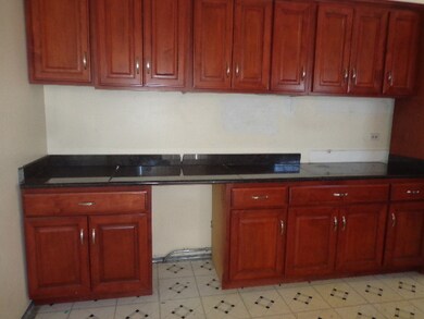 4348 Mayfair Ct, Country Club Hills, IL 60478 - photo 5