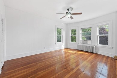 128 Bentley Ave unit 2, Jersey City, NJ 07304 - photo 3