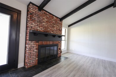 1803 Lakeview Dr, Sulphur, OK 73086 - photo 6