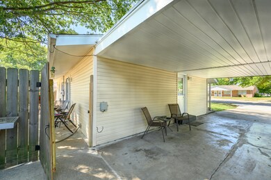 2831 Taylor Rd, Columbus, IN 47203 - photo 2