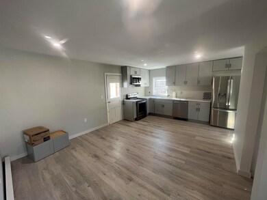 54 Franklin St, Somersworth, NH 03878 - photo 2