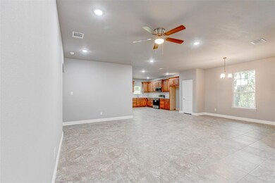 705 Royal St, Cleburne, TX 76031 - photo 5