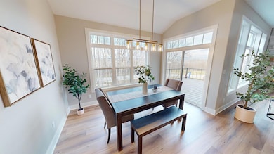 213 W Fairview Dr, Mequon, WI 53092 - photo 7