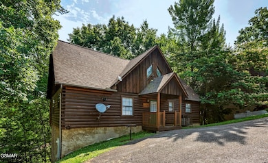 R - Front of Cabin