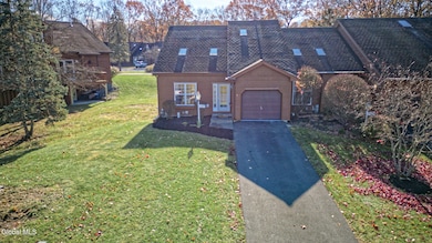 1 Tracey Ct, Troy, NY 12180 - photo 3