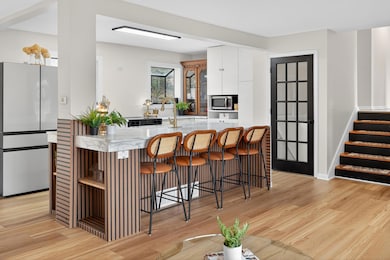 11300 Friar Ln, Hopkins, MN 55305 - photo 2