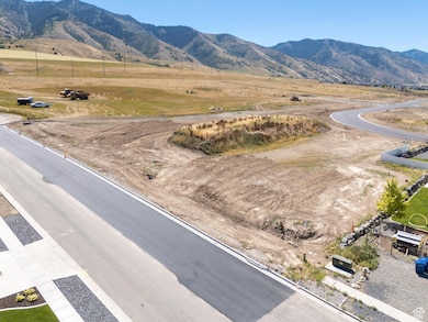 1124 E 160 N unit 62, Hyde Park, UT 84318 - photo 4