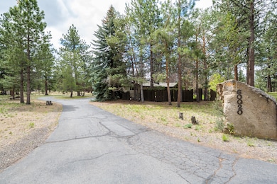 60020 Ridgeview Dr E, Bend, OR 97702 - photo 4