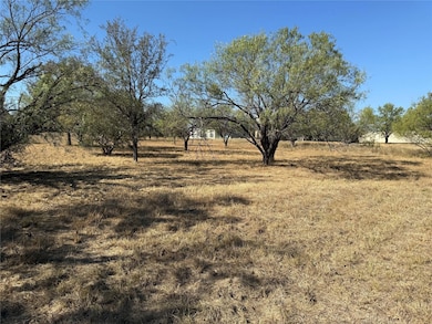 2324 Faultline Dr, Horseshoe Bay, TX 78657 - photo 2