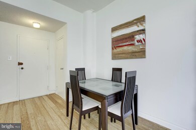 Woodley Condominium unit 605, Washington, DC 20009 - photo 6