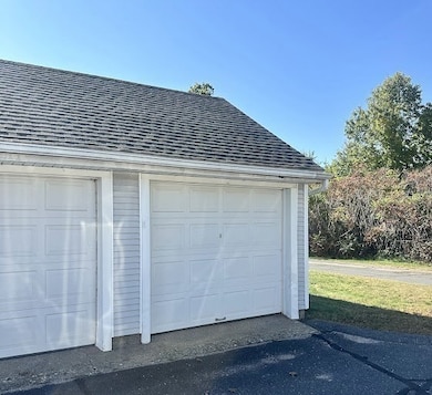 103 Collins St, Chicopee, MA 01022 - photo 3