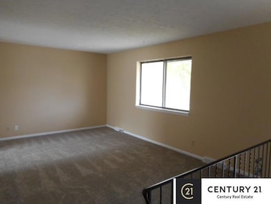 1029 Grenoble Dr, Bellevue, NE 68123 - photo 2