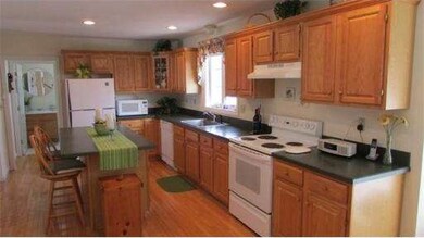 94 Mount Pleasant St, Milford, MA 01757 - photo 5