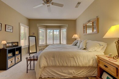 LARGE MASTER W/BAY WINDOW