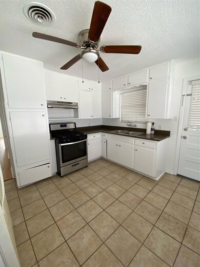 1711 Brentwood St unit A, Austin, TX 78757 - photo 2