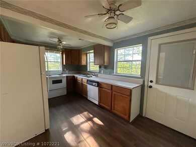 304 SW 12th St, Muldrow, OK 74948 - photo 4