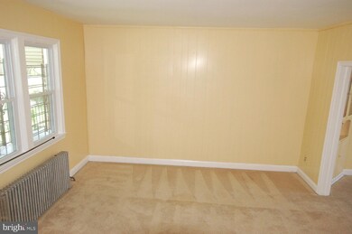 5406 Clover Rd, Baltimore, MD 21215 - photo 7