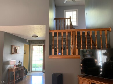 3207 Kensington Blvd, Columbus, IN 47203 - photo 2