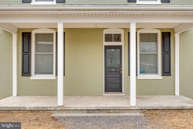 209 E 6th Ave, Ranson, WV 25438 - photo 3