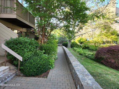 1465 E Putnam Ave unit 619, Old Greenwich, CT 06870 - photo 2