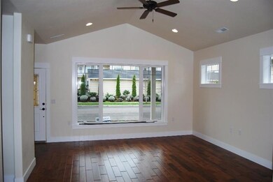 1191 Boulder Ridge St, Central Point, OR 97502 - photo 2