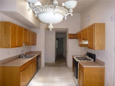 13941 Jeweled Desert Dr, Horizon City, TX 79928 - photo 5