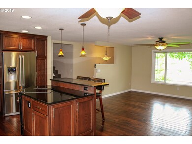 601 Rowan Ave, Springfield, OR 97477 - photo 3