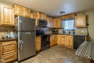 205 SE 1st St, Newport