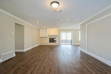 1041 Black St, Hurst, TX 76053 - photo 5