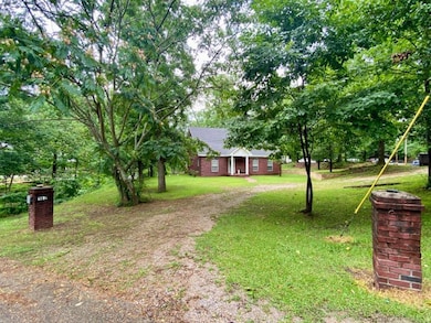 6 Entrance Circle Drive