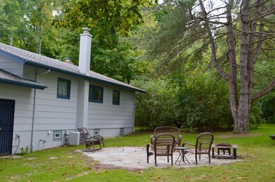 19536 Martin Rd, Three Oaks, MI 49128 - photo 6