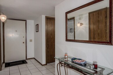 10892 W Emerald Dr, Sun City, AZ 85351 - photo 3