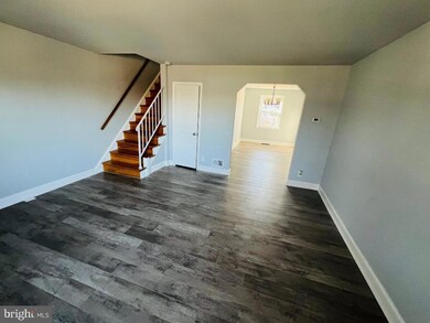 5490 Oakland Rd, Halethorpe, MD 21227 - photo 4