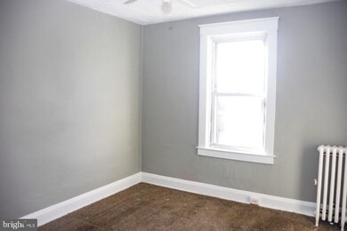 216 N Hilton St, Baltimore, MD 21229 - photo 4