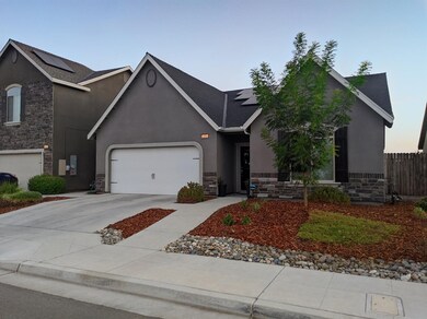 6694 E Fedora Ave, Fresno, CA 93727 - photo 2