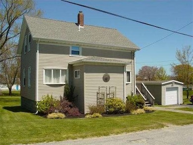 384 Judson St, Tiverton, RI 02878 - photo 3