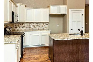 Kitchen. Similar to photo