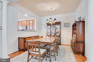 12566 Royal Wolf Place, Fairfax, VA 22030 - photo 6