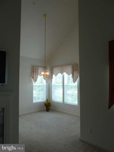 46614 Drysdale Terrace unit 302, Sterling, VA 20165 - photo 5