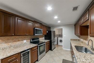 402 E 27th St, Houston, TX 77008 - photo 6