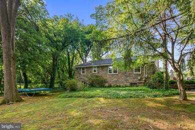 2 Hickory Ln, Wallingford, PA 19086 - photo 3